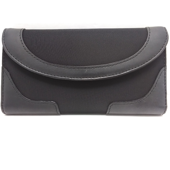 BANANA REPUBLIC Black Nylon & Pleather Wallet Like New - Picture 3 of 12